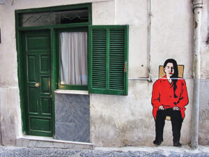 Roxy in the Box - Chatting, Vascio Art.