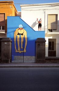 “Starter” Art’s Oasis award Petrosino (Trapani) - Human wall - Roxy in the Box