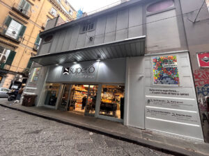 The Market is Present - Superò - Roxy in the Box